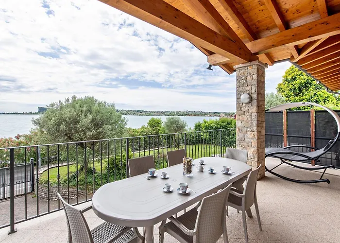Happy Apartment San Felice del Benaco